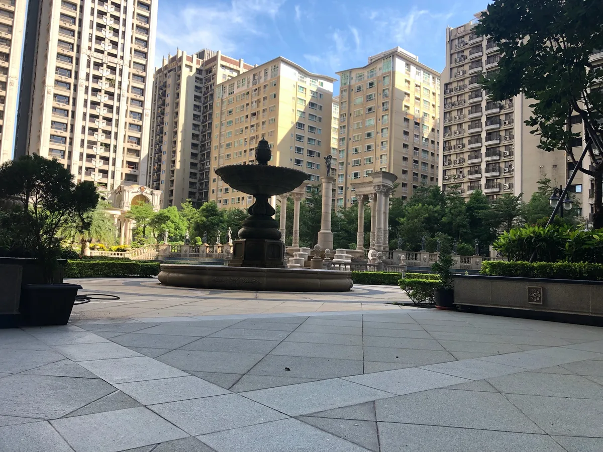 國家一號院中庭的噴泉與歐式花園